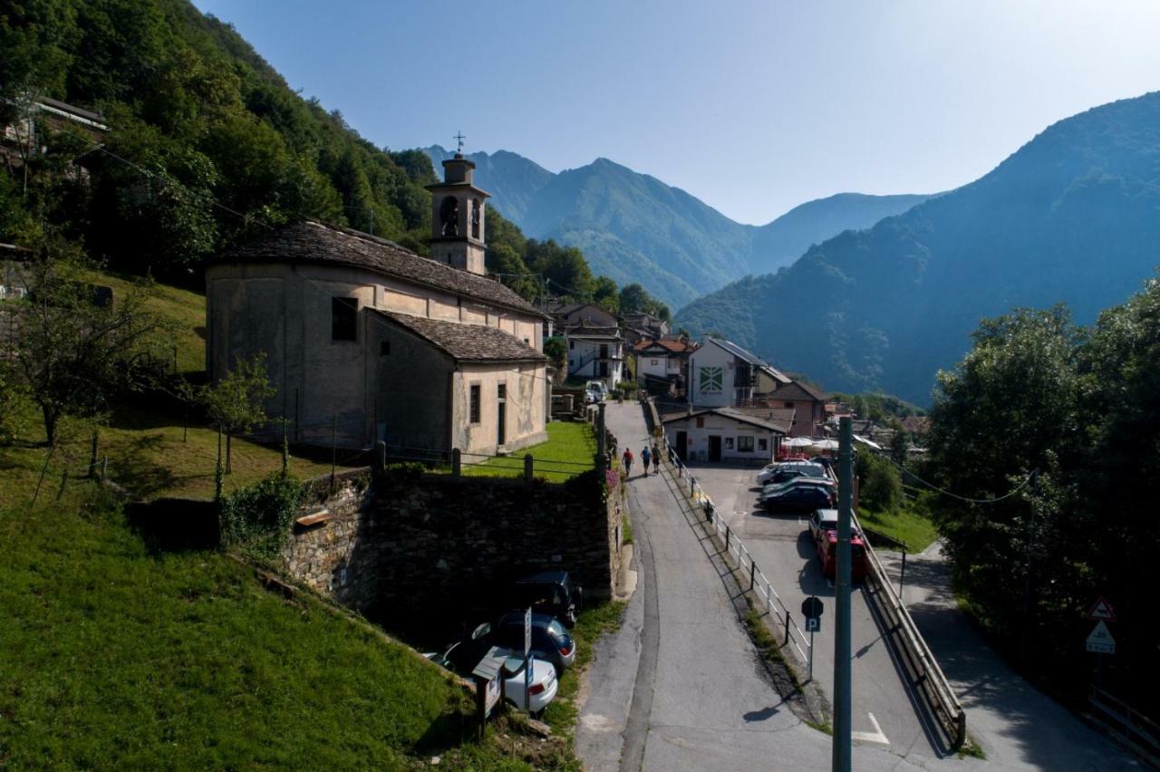 Ostello Del Parco Di Cicogna ภายนอก รูปภาพ